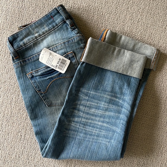 Forever XXI ankle length jeans.  NWT. - Picture 4 of 5